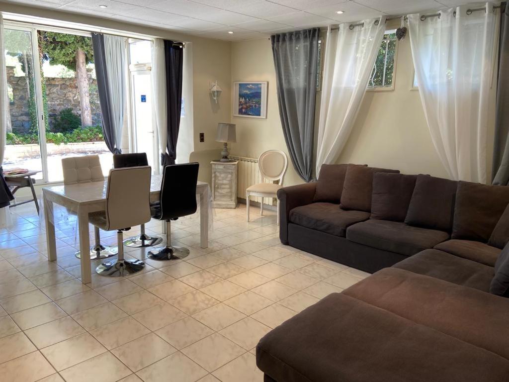 Gite Comme A La Maison Hyères Dış mekan fotoğraf
