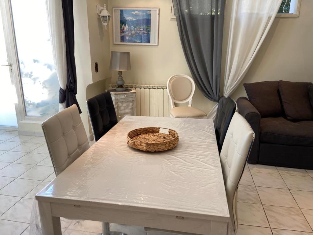 Gite Comme A La Maison Hyères Dış mekan fotoğraf